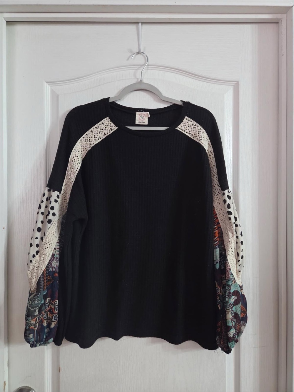 Grace & Emma Black Multi Print Sleeve Boho Top Sz L. JY-32